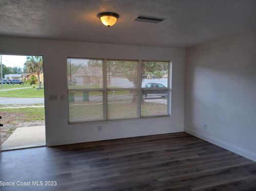 982 Hibiscus St, Cocoa FL  32927-8736 exterior