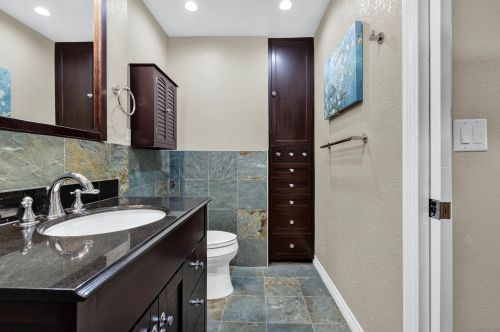 2855 Victoria Dr, Alpine CA  91901-3669 exterior