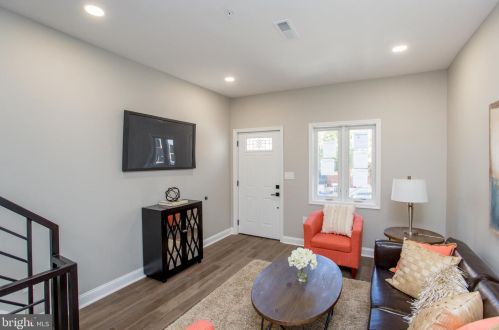 1222 Fletcher St, Philadelphia, PA 19125-3504