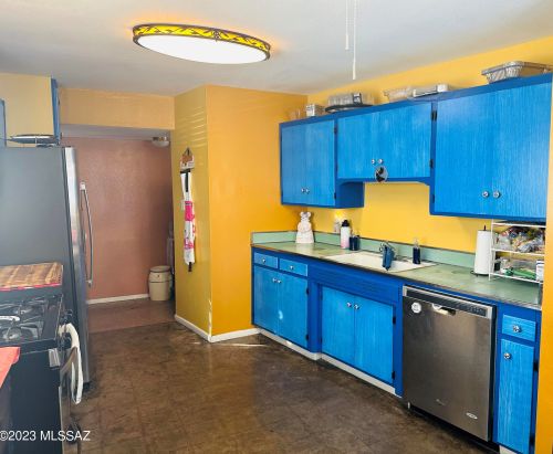 1302 Mohave Rd, Tucson, AZ 85705-3425