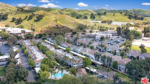 4201 Las Virgenes Rd, Calabasas CA  91302-2952 exterior