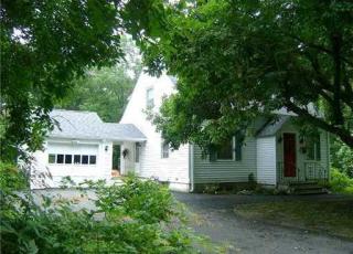 25 Beecher Rd, New Haven, CT 06525-2007