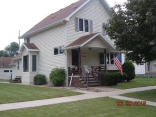 419 Park St, Kaukauna, WI 54130-2344
