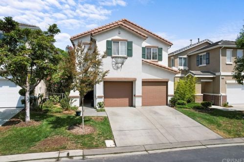 24111 Joshua Dr, Santa Clarita, CA 91354-1539