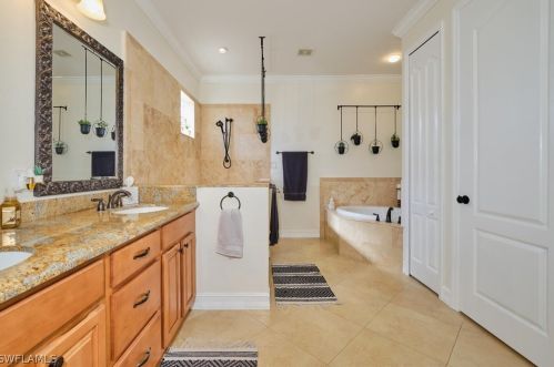 1121 1 Ter, Cape Coral FL  33991-1591 exterior