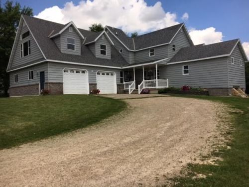 103 Willow Ln, Westby, WI 54667-1201