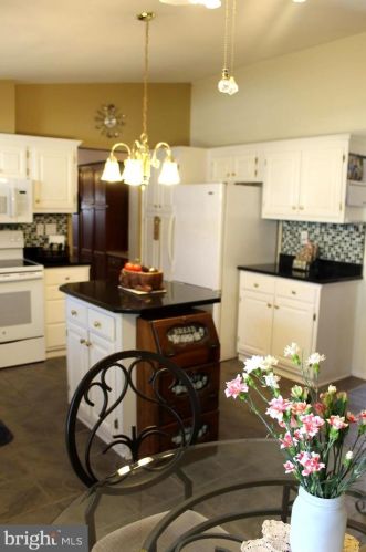 257 Chadwick Ct, Souderton PA  18964-2818 exterior