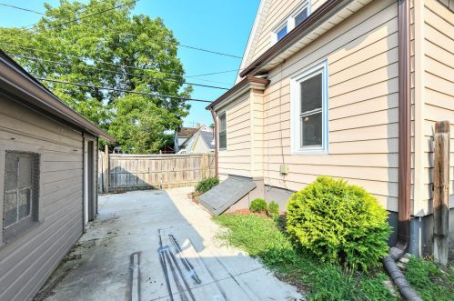 2217 65th St, Kenosha WI  53143-4836 exterior