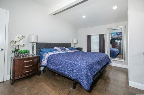85 Commack Rd, Islip Manor NY  11751-2603 exterior