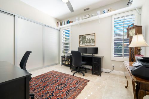 8 King Edward Ct, Rancho Mirage CA  92270-1621 exterior