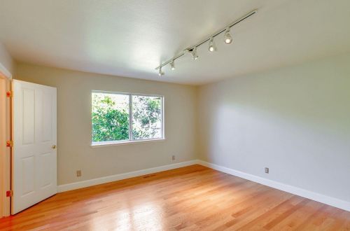 10000 Walter Welsher Ct, Gilroy CA  95020-9704 exterior