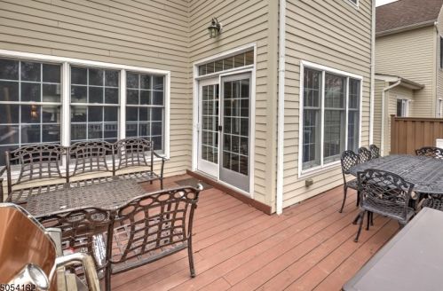 202 Farley Rd, White House Station, NJ 08889-5017