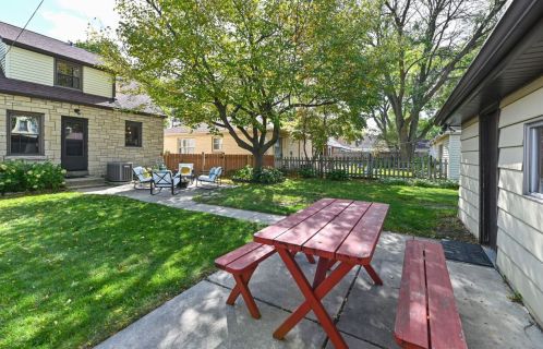 2841 81, Milwaukee WI 53222-4807 exterior