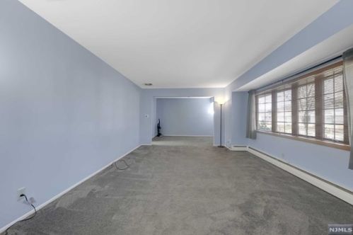 1 Prince Rd, Parsippany NJ  07054-4822 exterior
