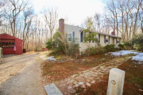 210 Diamond Hill Rd, Hopkinton, RI 02804-1102