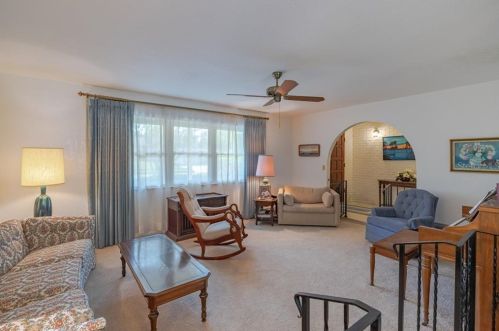 34 Woodlake Dr, Daytona Beach FL  32129-4050 exterior