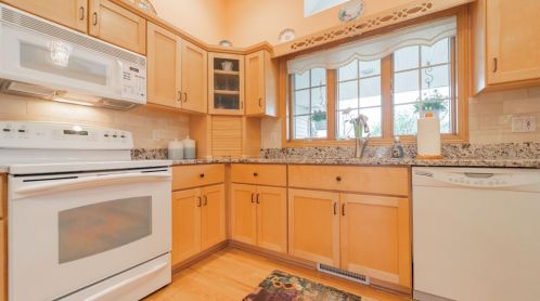 9156 Maple Dr, Dyer IN  46373-9149 exterior