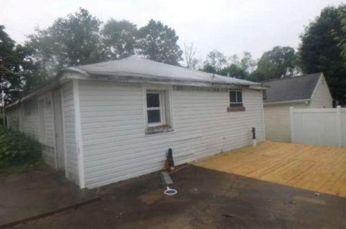 120 Schantz Rd, Prospect, PA 16052-3138