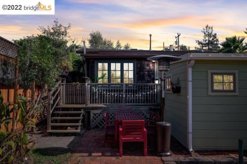 3963 Altamont Ave, Oakland CA 94605-2602 exterior