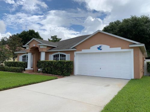 117 Long Pine Dr, Deltona, FL 32725-9439