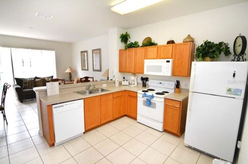 2520 Renshaw St, Kissimmee FL 34747-2109 exterior