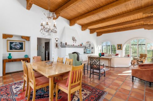 3500 Silver Saddle Ln, Tucson, AZ 85749-9299