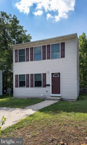 374 Chambers St, Harrisburg, PA 17113-2801