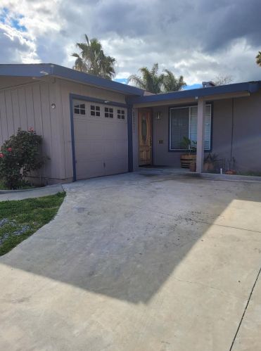 6501 Channing Dr, North Highlands, CA 95660-4019
