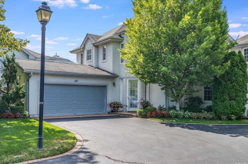 427 Madeira Blvd, Huntington Station NY  11747-5295 exterior