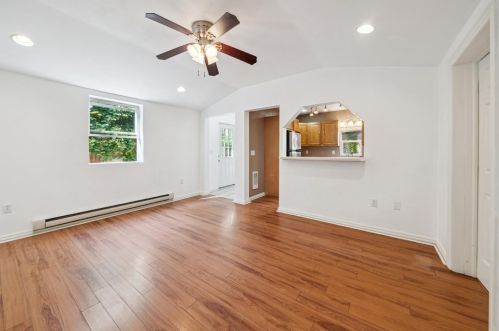 5 Stahl Sq, South Connellsville PA  15425-4007 exterior