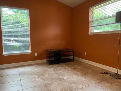 1011 Orange Ave, Tavares FL  32778-2339 exterior