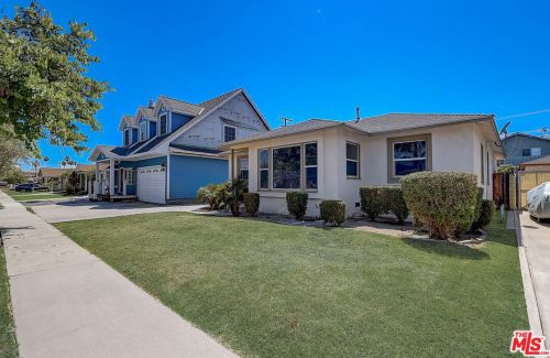 4613 Dunrobin Ave, Lakewood CA  90713-2527 exterior