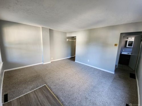 465 Stelton Rd, Xenia, OH 45385-5224