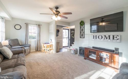 256 Lexington Rd, Collegeville PA  19473-1204 exterior