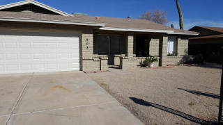 908 Shawnee Dr, Chandler, AZ 85225-2166