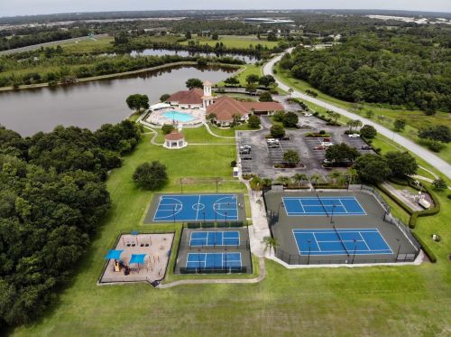 4081 Windchime Ln, Lakeland FL  33811-3011 exterior