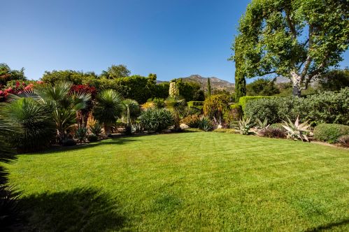 719 Lilac Dr, Santa Barbara CA  93108-1436 exterior