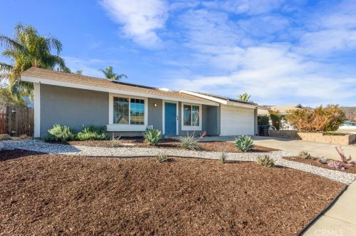 3871 Adams St, Lake Elsinore CA  92530-5312 exterior