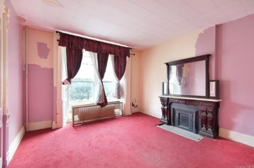 5 Eastman Ter, Poughkeepsie NY  exterior