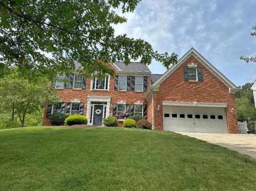 5804 Longview Cir, Bridgeville, PA 15017-1277