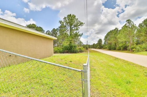 2821 45th St, Lehigh Acres, FL 33976-4718