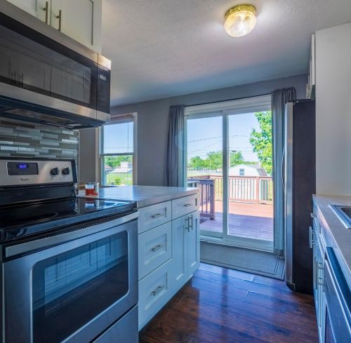 3647 Christopher Pl, Darbydale, OH 43123-2427
