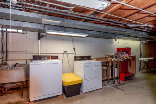 7850 5 Ave, Kenosha WI 53143-6101 exterior