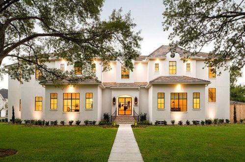 5120 Grand Lake St, Bellaire, TX 77401-4924