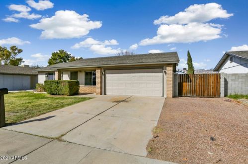 5820 John Cabot Rd, Glendale, AZ 85308-1228
