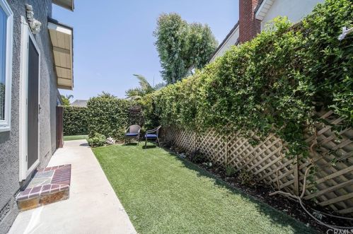 4237 Sussex Cir, Cypress CA  90630-2742 exterior