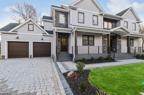 12 Townsend Ave, Cedar Knolls, NJ 07927-1804