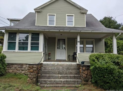 762 Jefferson Ave, Waterford, CT 06385-1327