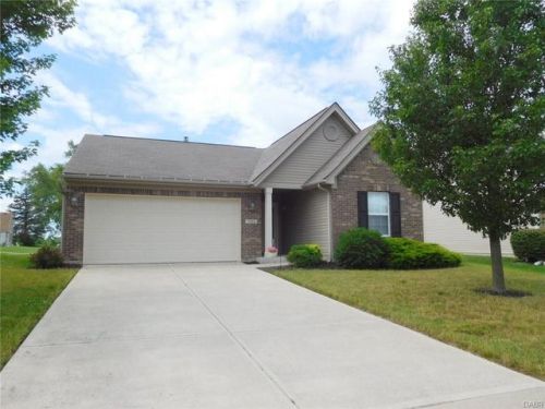 504 Wildrose Ln, Englewood, OH 45315-7725