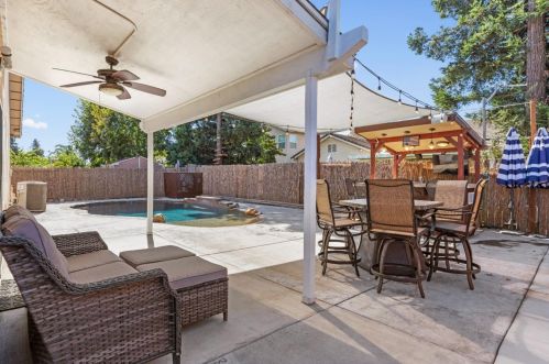 5643 Arnerich Ct, Riverbank CA  95367-9541 exterior